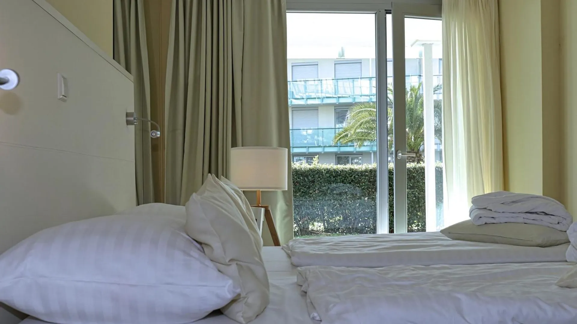 Nikola Luxury Apartments Senia Petrcane