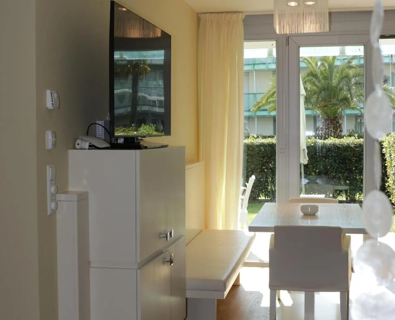 Nikola Luxury Apartments Senia Petrcane 0*,