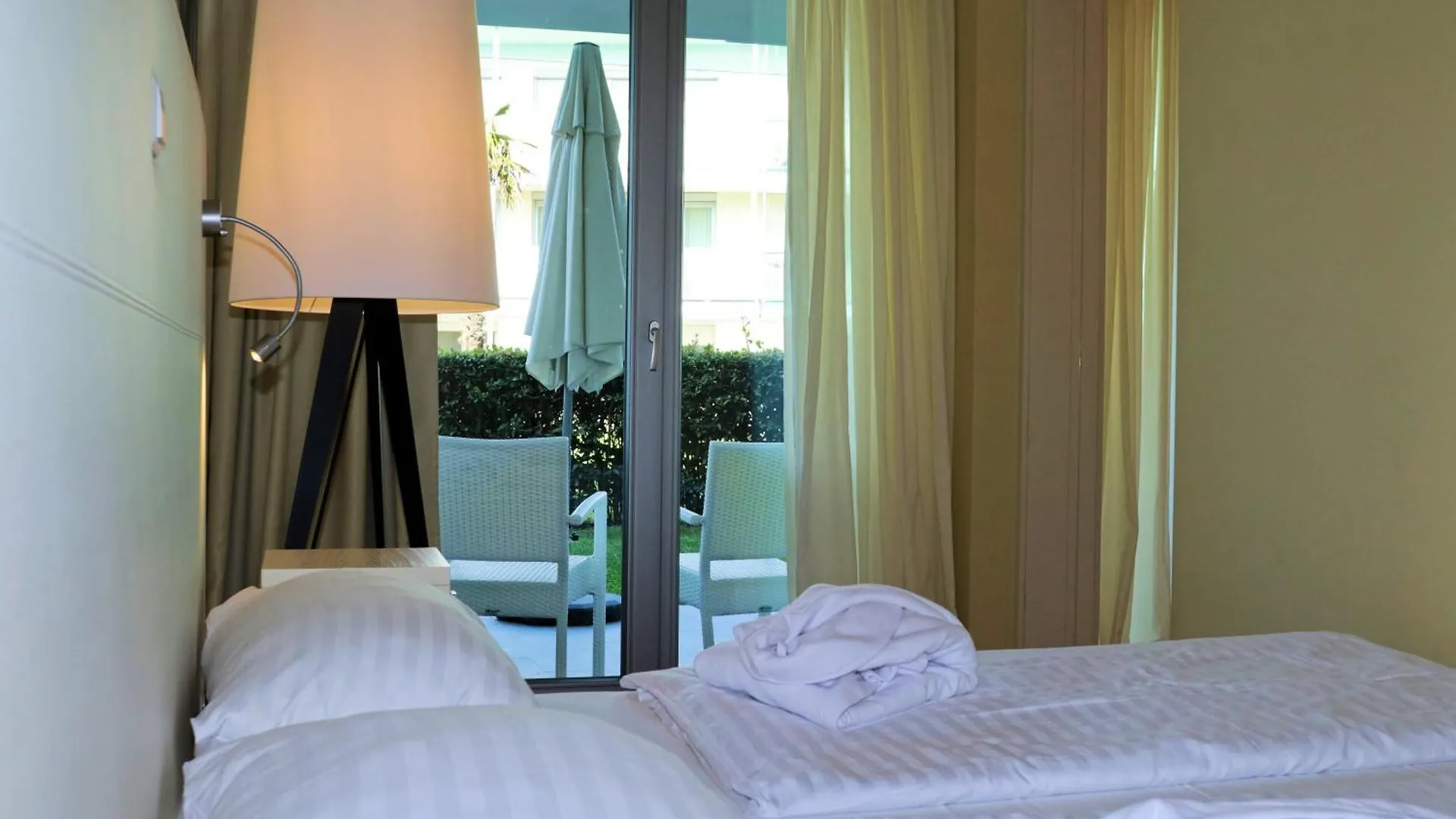 Nikola Luxury Apartments Senia Petrcane 0*,