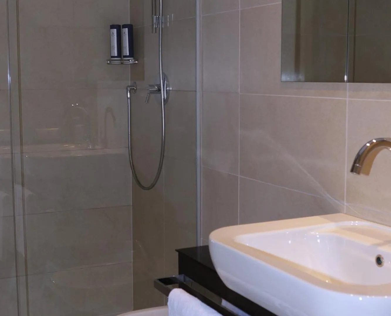Nikola Luxury Apartments Senia Petrcane