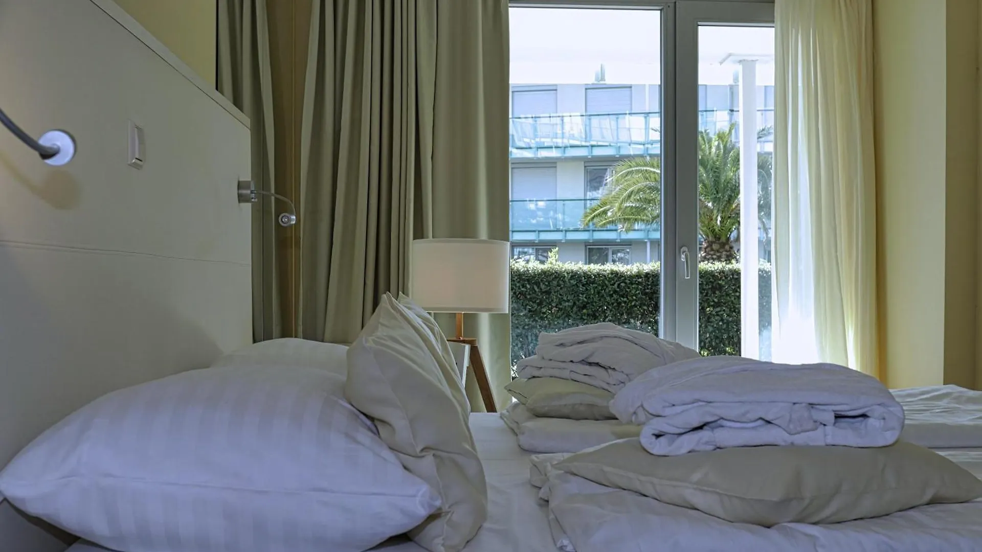 Nikola Luxury Apartments Senia Petrcane