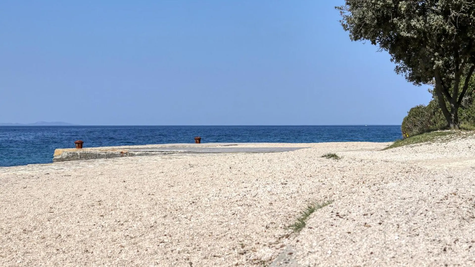 Nikola Luxury Apartments Senia Petrcane